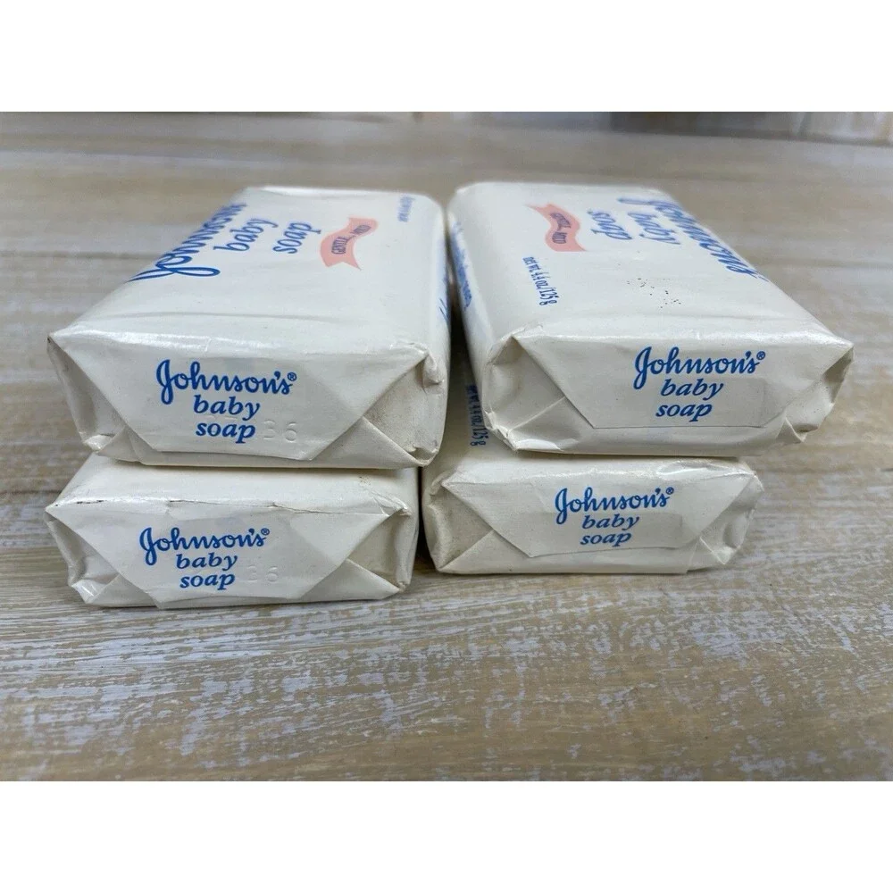 4 Vintage NOS Johnson’s Baby Soap Bars Gentle Mild 4.4 Oz 1999